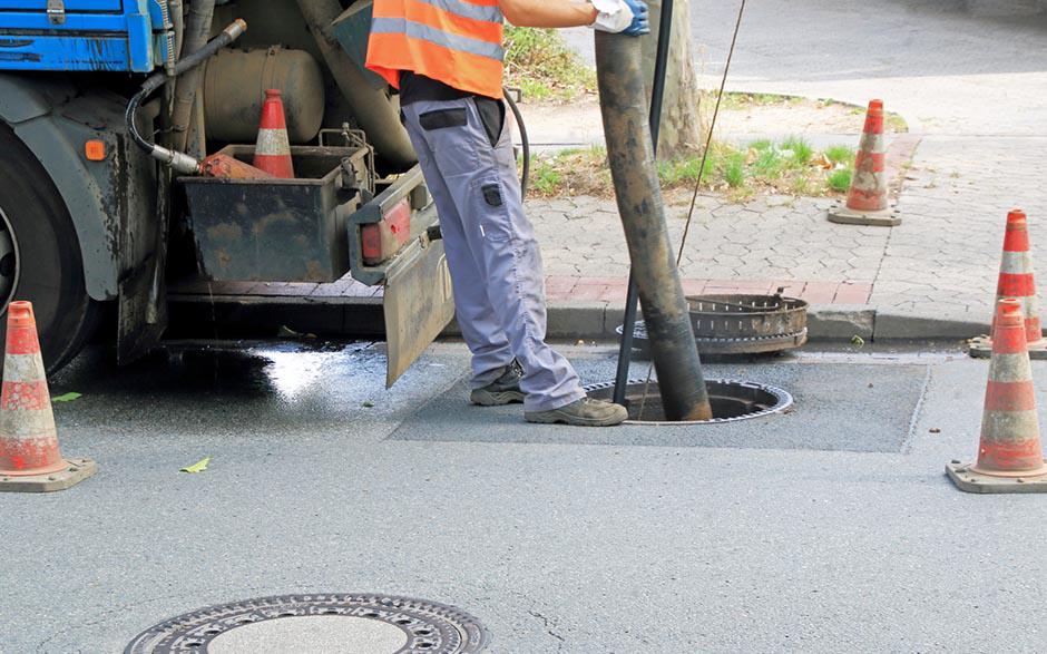 prix plombier débouchage Paris 17